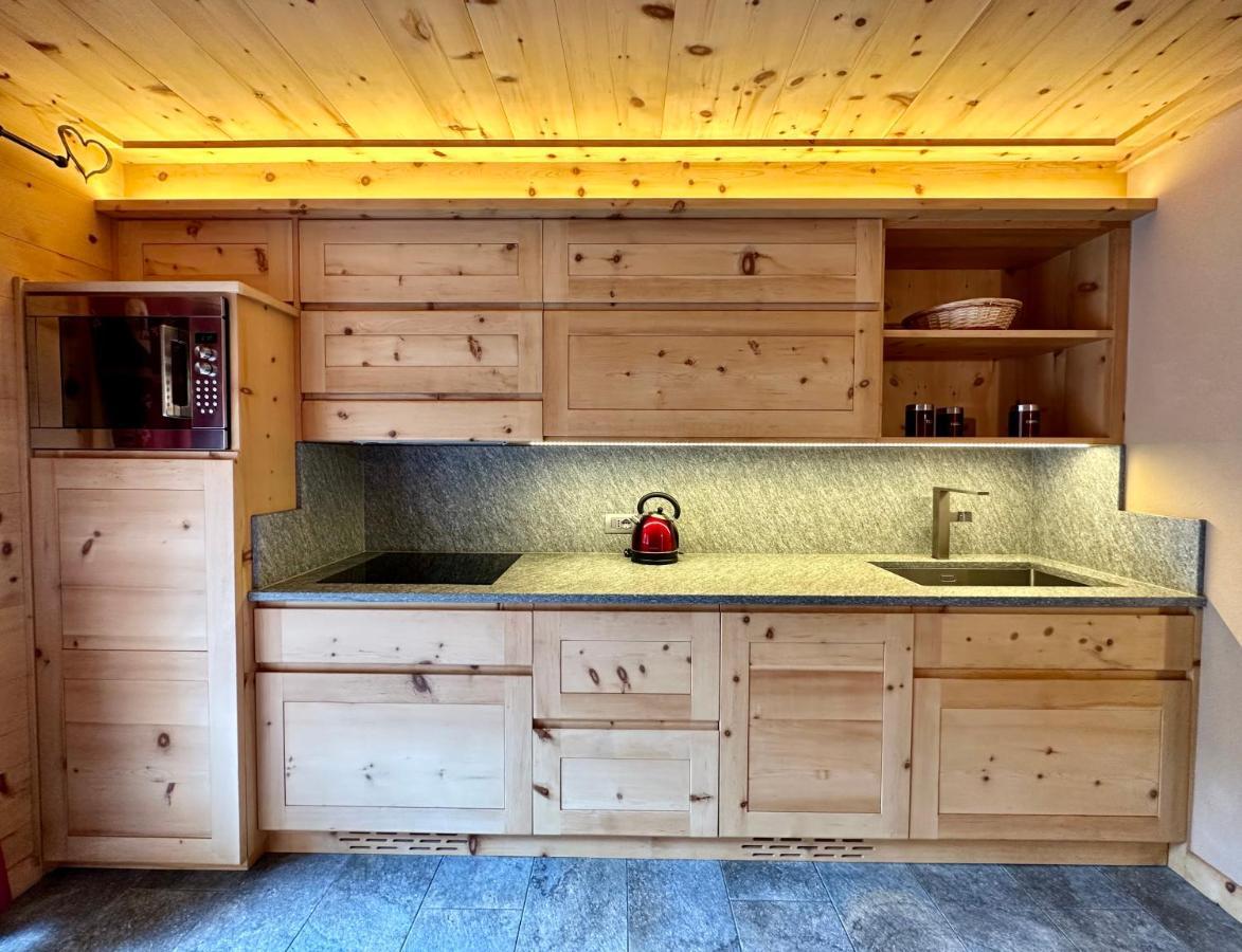 Apartamento Al Bait Del Legn Bormio Exterior foto