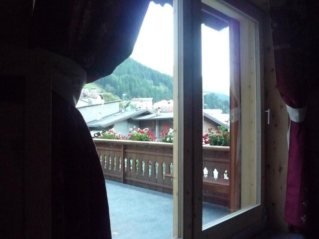 Apartamento Al Bait Del Legn Bormio Exterior foto