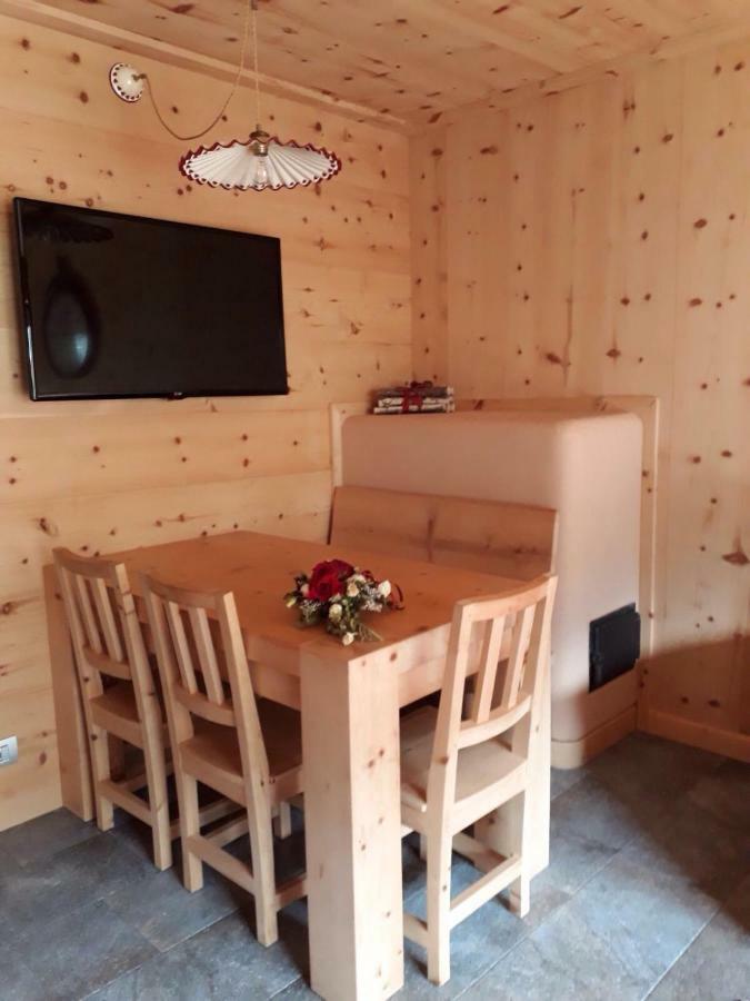 Apartamento Al Bait Del Legn Bormio Exterior foto
